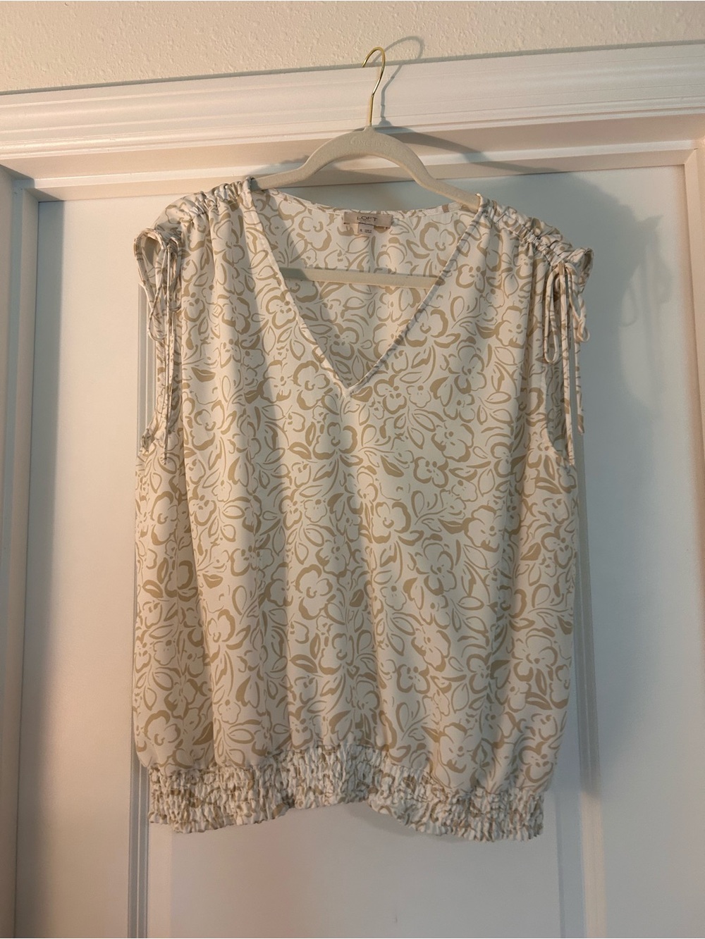 LOFT Cream Floral V-Neck Tie-Shoulder Tank